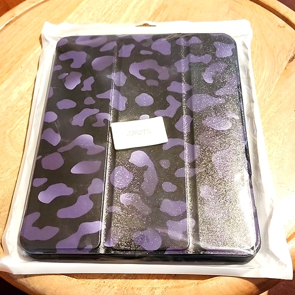 IPad case - Picture 1 of 3